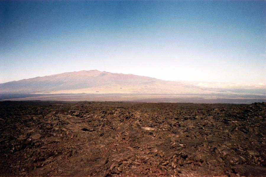 Blick von Mauna Loa auf Mauna Kea